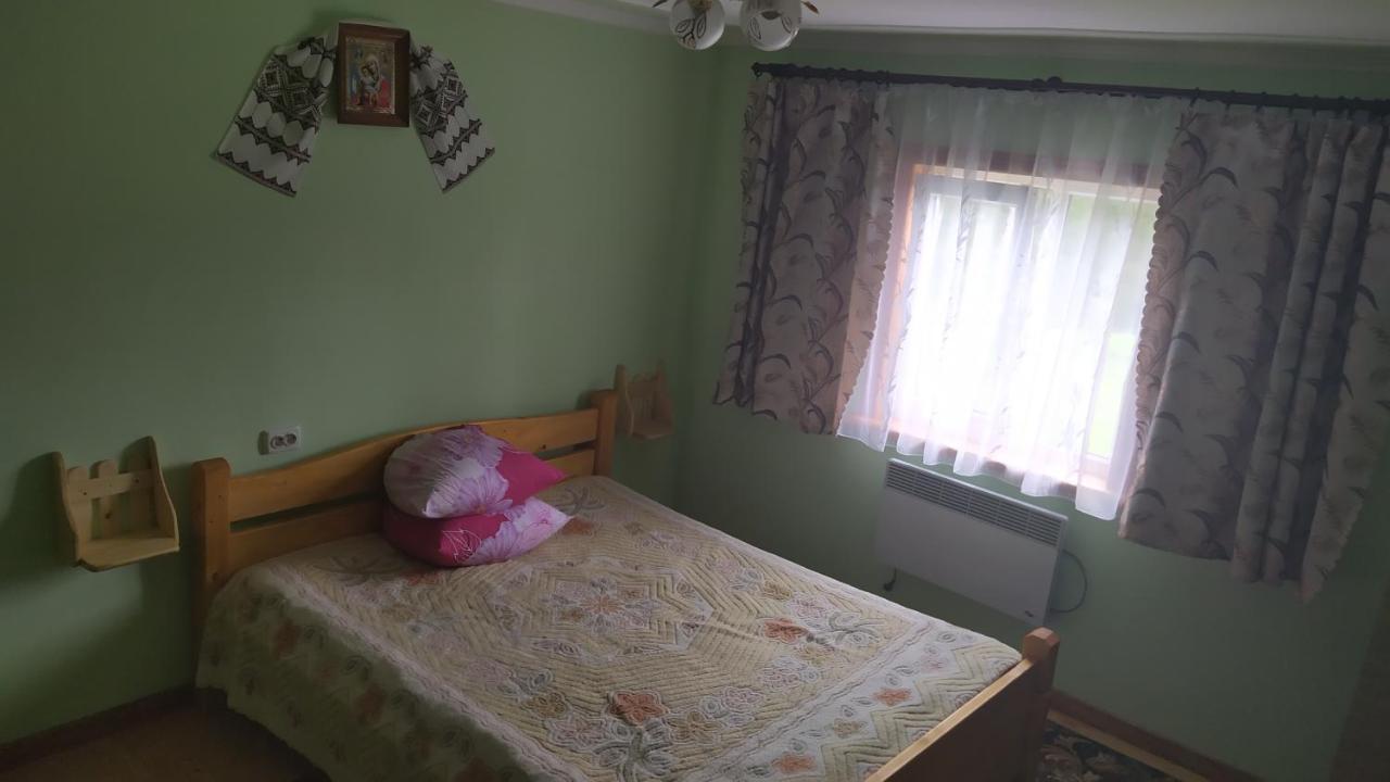 Родинна Оселя Slavsko Exterior foto
