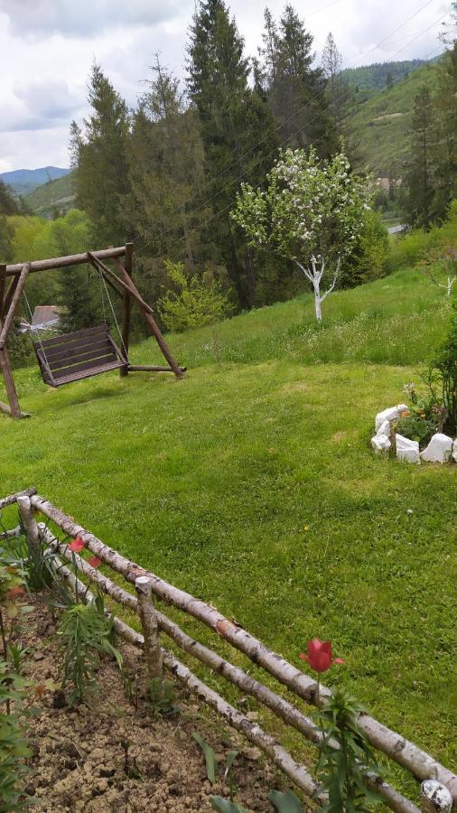 Родинна Оселя Slavsko Exterior foto
