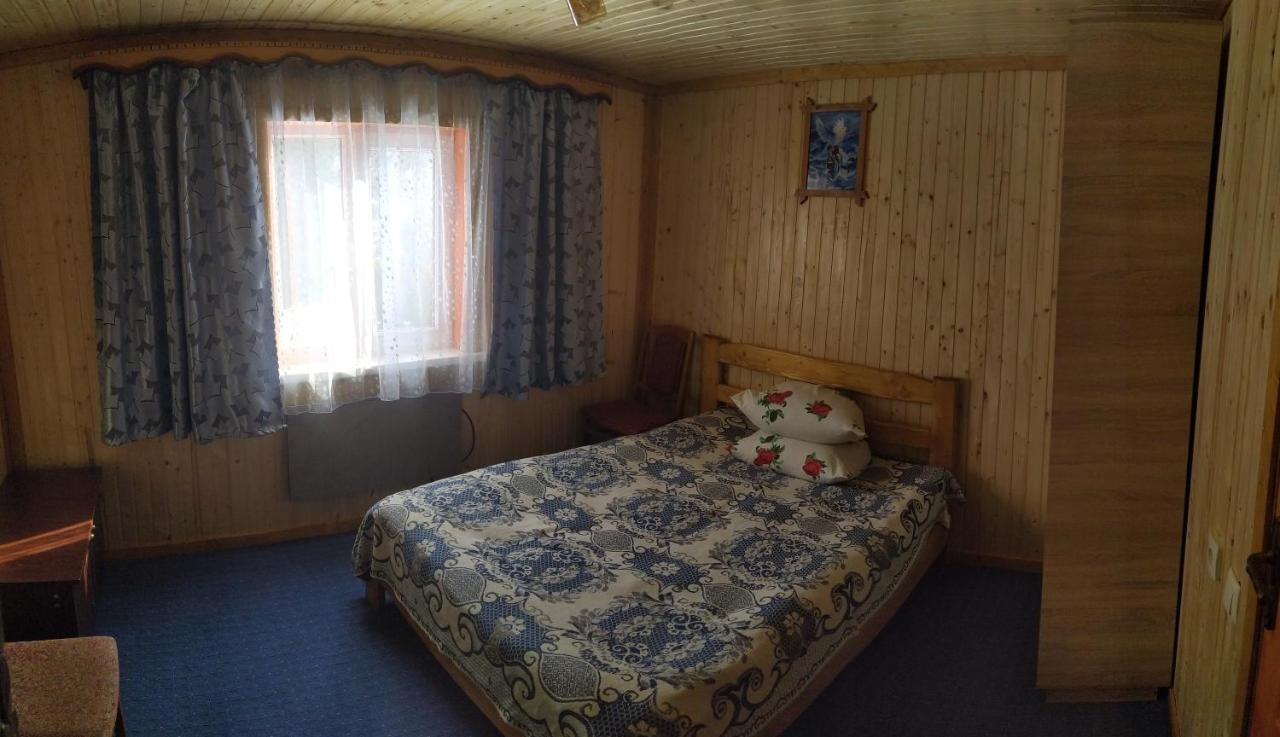 Родинна Оселя Slavsko Cameră foto